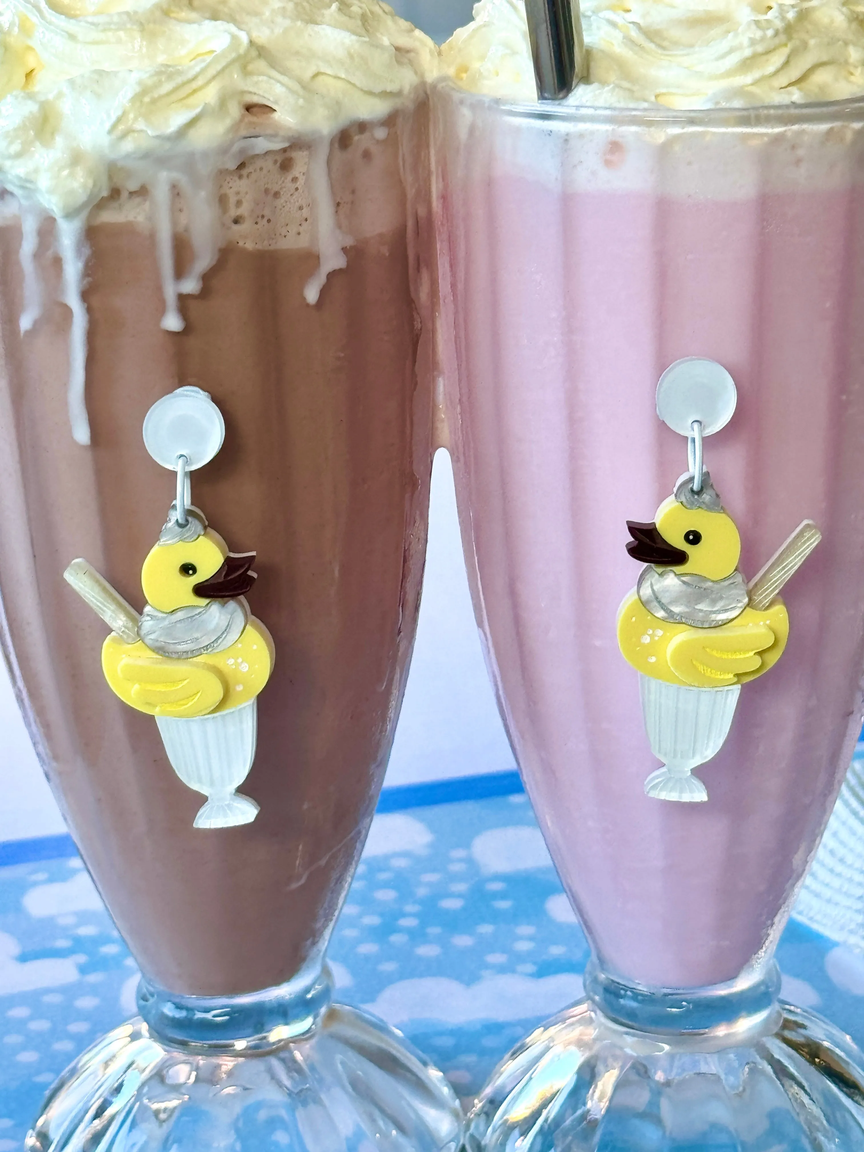 Milkshake 🥛 Ducky - earrings - Set of 2