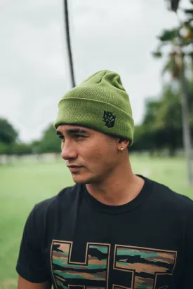 OLIVE SPLIT LOGO BEANIE